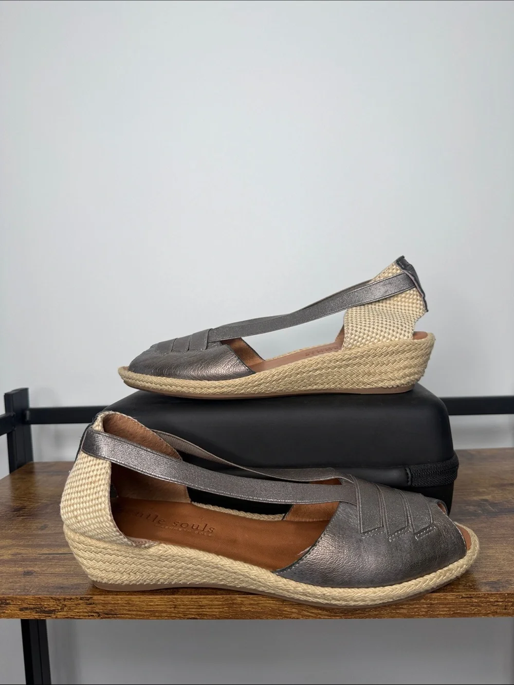Gentle Souls Lena Metallic Leather Peep-Toe Espadrille Sandals Women's Size 9